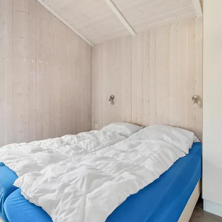 Holiday home Duenenpark 13 - Dorf 6 Priwall